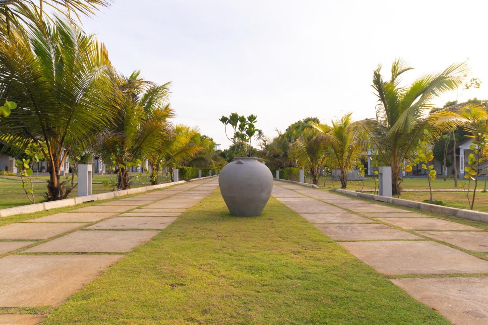 טרינקומאלה Uppuveli Beach By Dsk מראה חיצוני תמונה