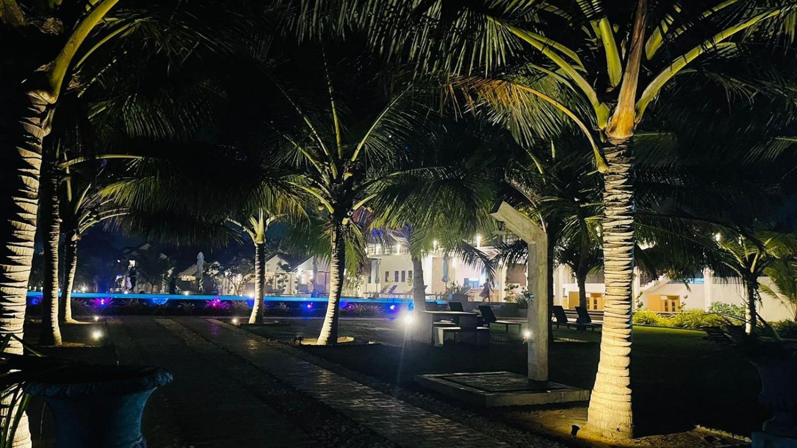 טרינקומאלה Uppuveli Beach By Dsk מראה חיצוני תמונה