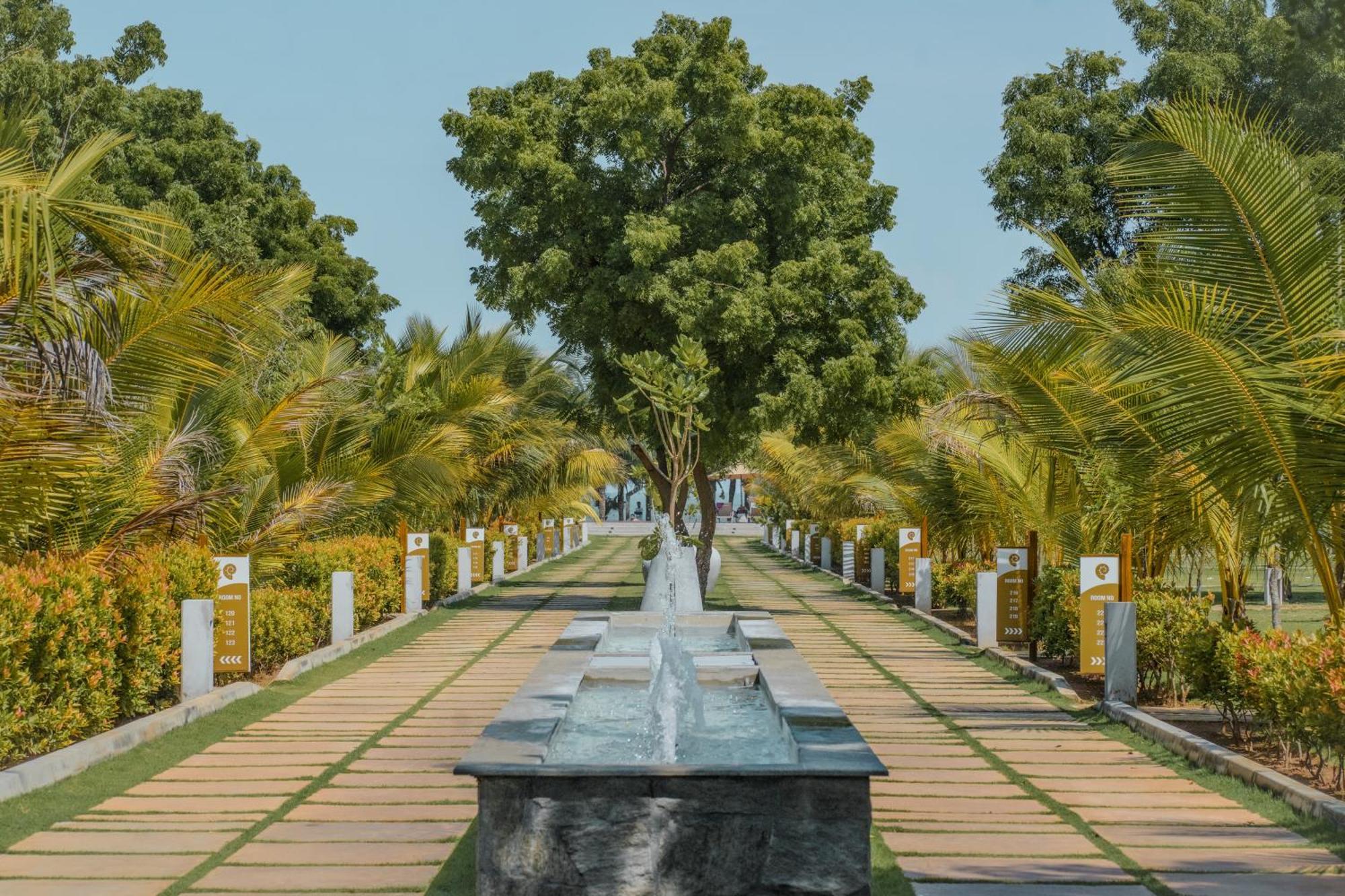 טרינקומאלה Uppuveli Beach By Dsk מראה חיצוני תמונה