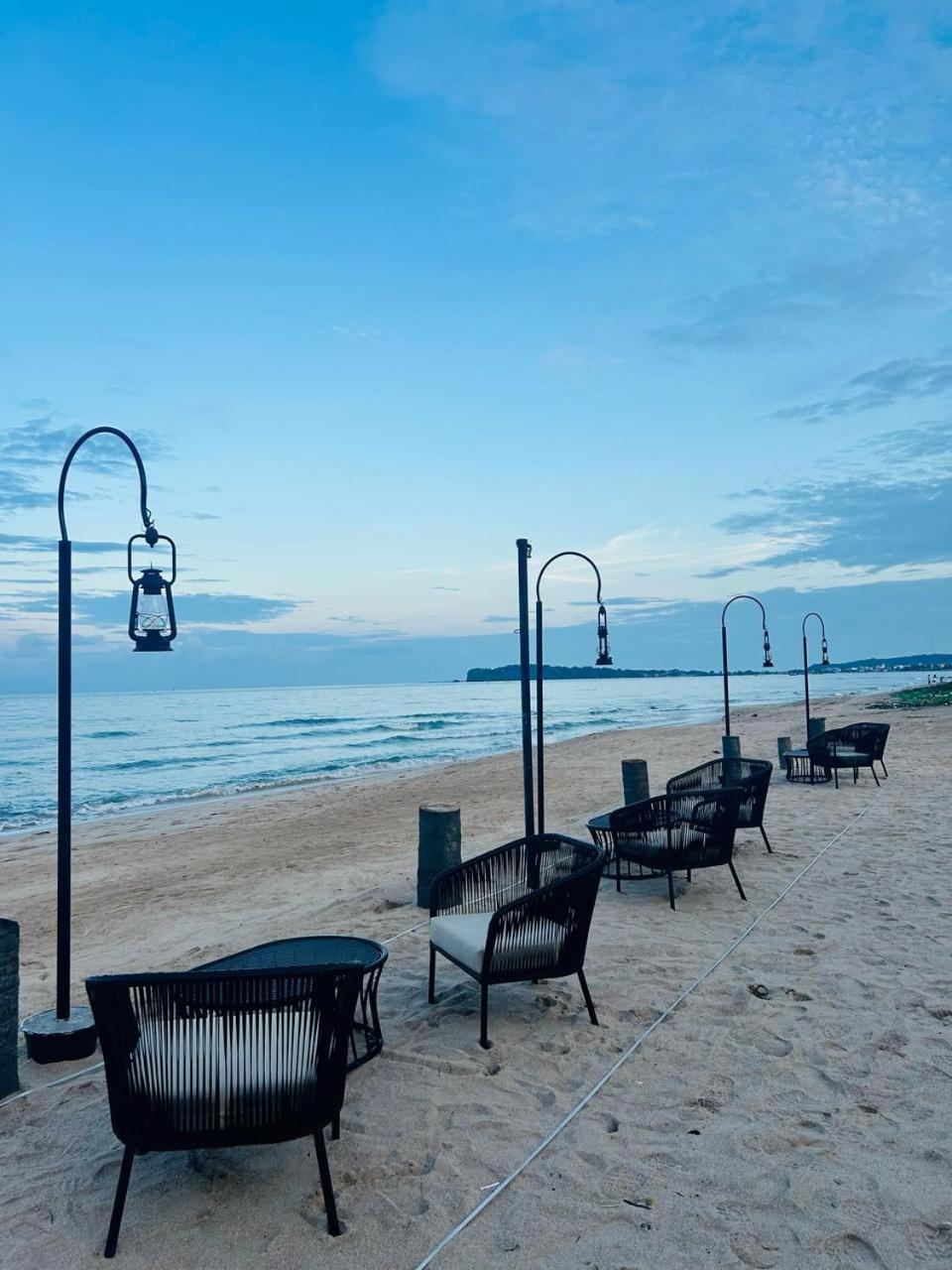 טרינקומאלה Uppuveli Beach By Dsk מראה חיצוני תמונה